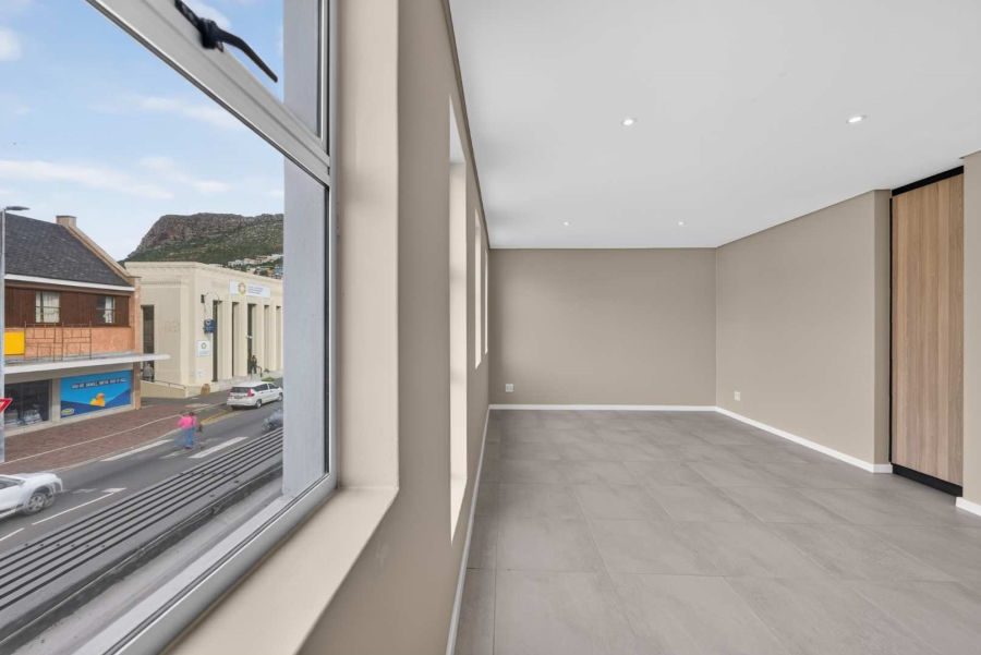 1 Bedroom Property for Sale in Fish Hoek Western Cape